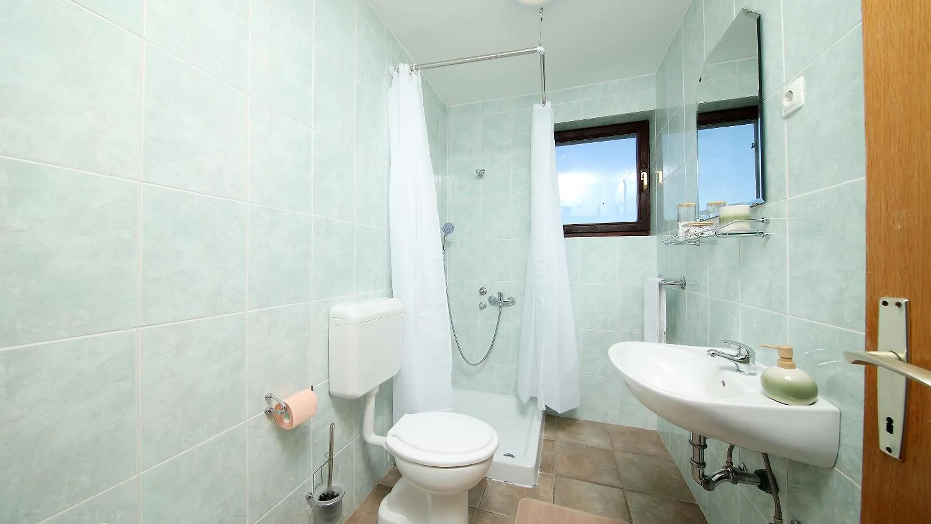 Kala Apartments Jadranovo