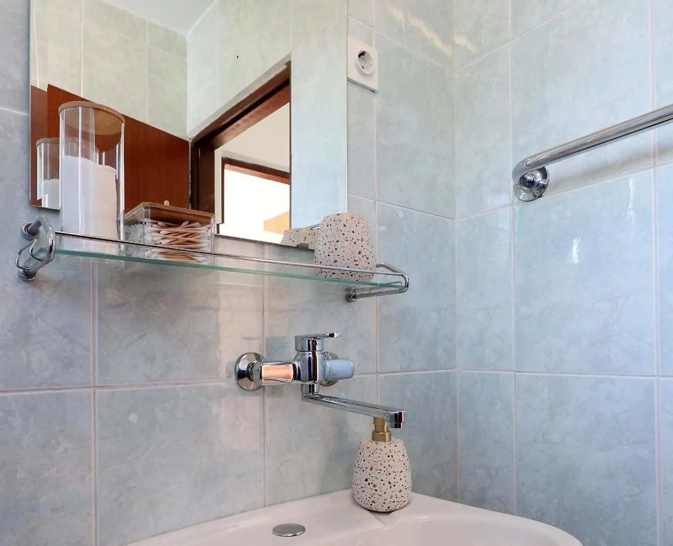 Kala Apartments Jadranovo 0*,