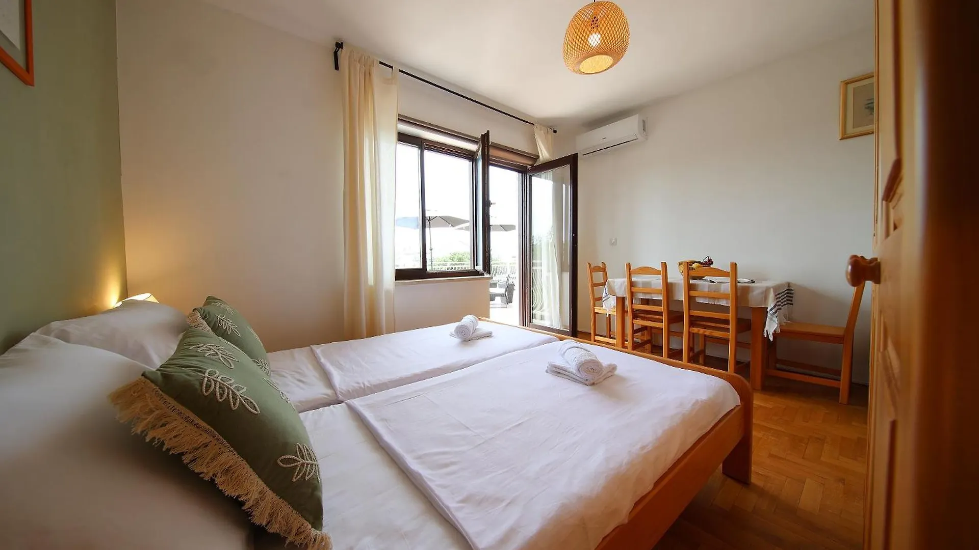 Kala Apartments Jadranovo
